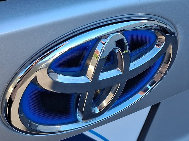 Used 2015 Toyota Prius Three FWD image 28