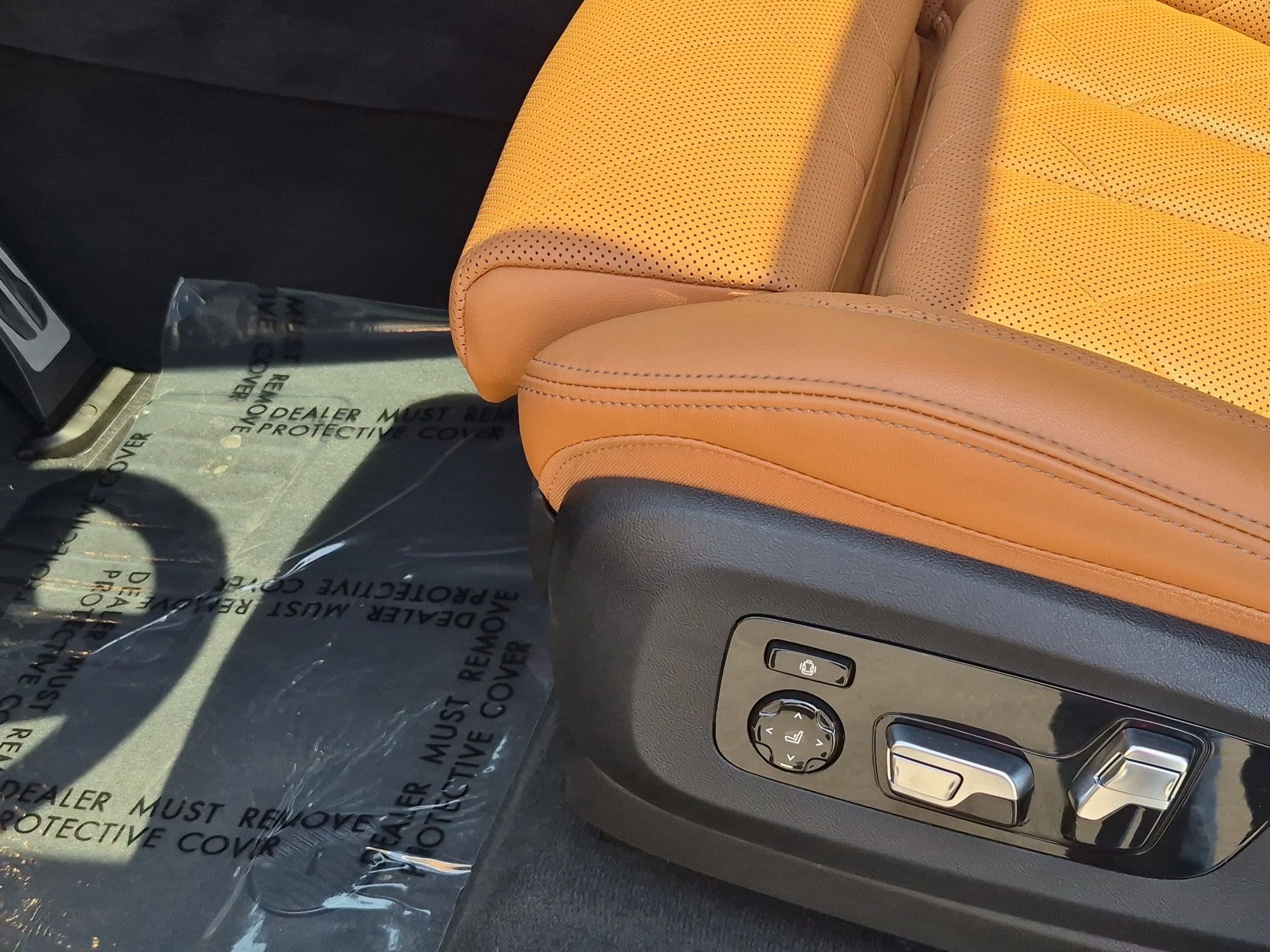 Certified 2025 BMW X5 sDrive40i w/ M Sport Package RWD image 17