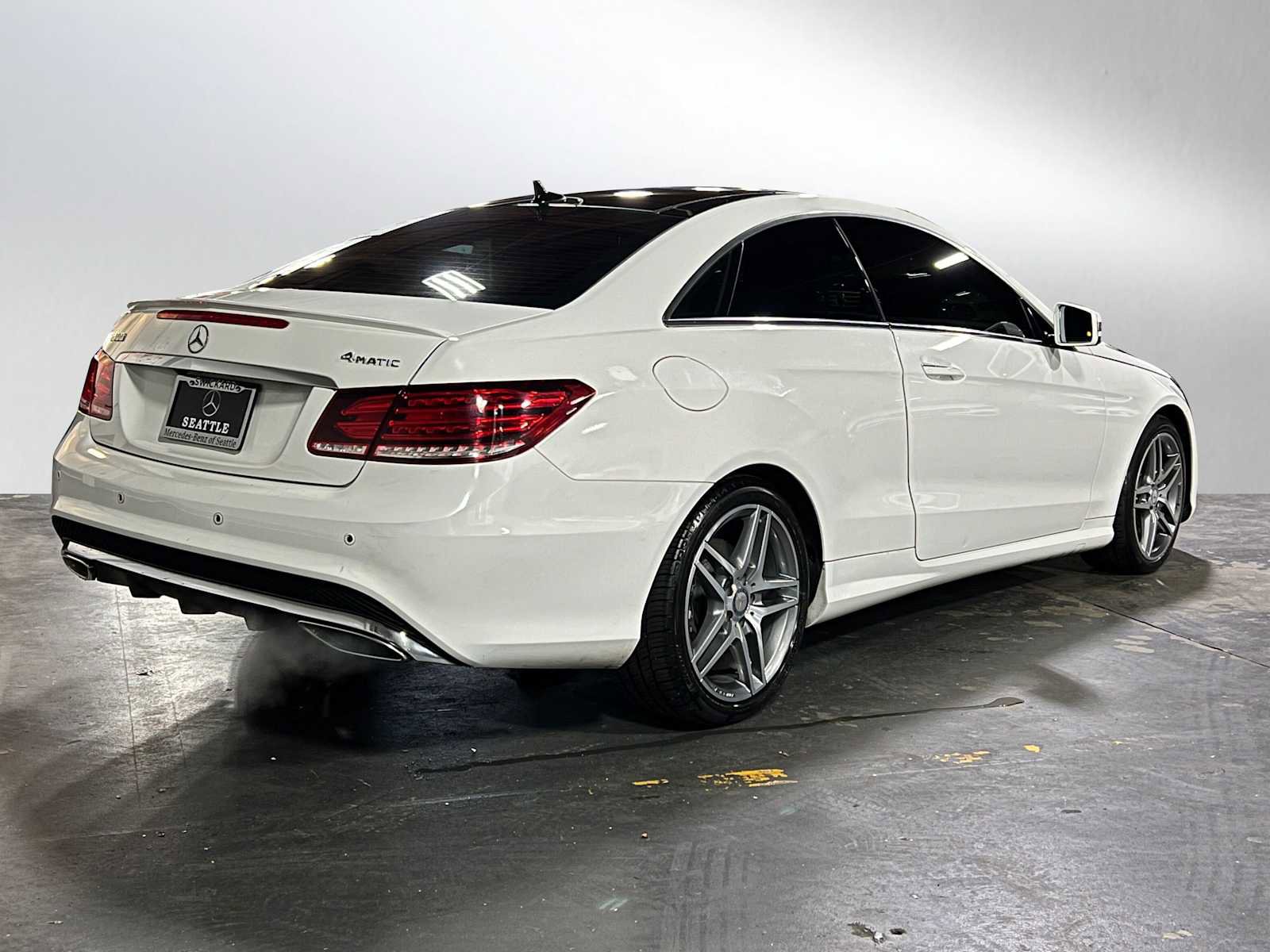 Used 2017 Mercedes-Benz E 400 4MATIC Coupe image 3
