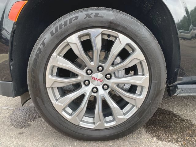 Used 2023 GMC Yukon Denali AWD/4WD image 32