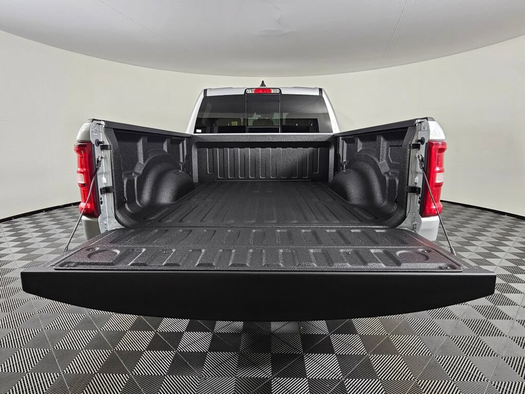 New 2026 RAM 1500 Big Horn AWD/4WD image 16