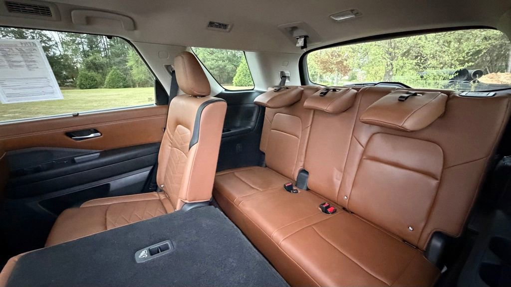 Used 2025 Nissan Pathfinder Platinum w/ Cargo Package FWD image 29