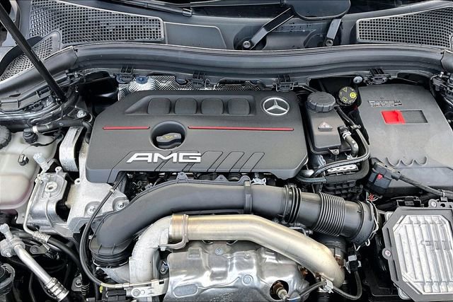Used 2024 Mercedes-Benz GLA 35 AMG 4MATIC image 32