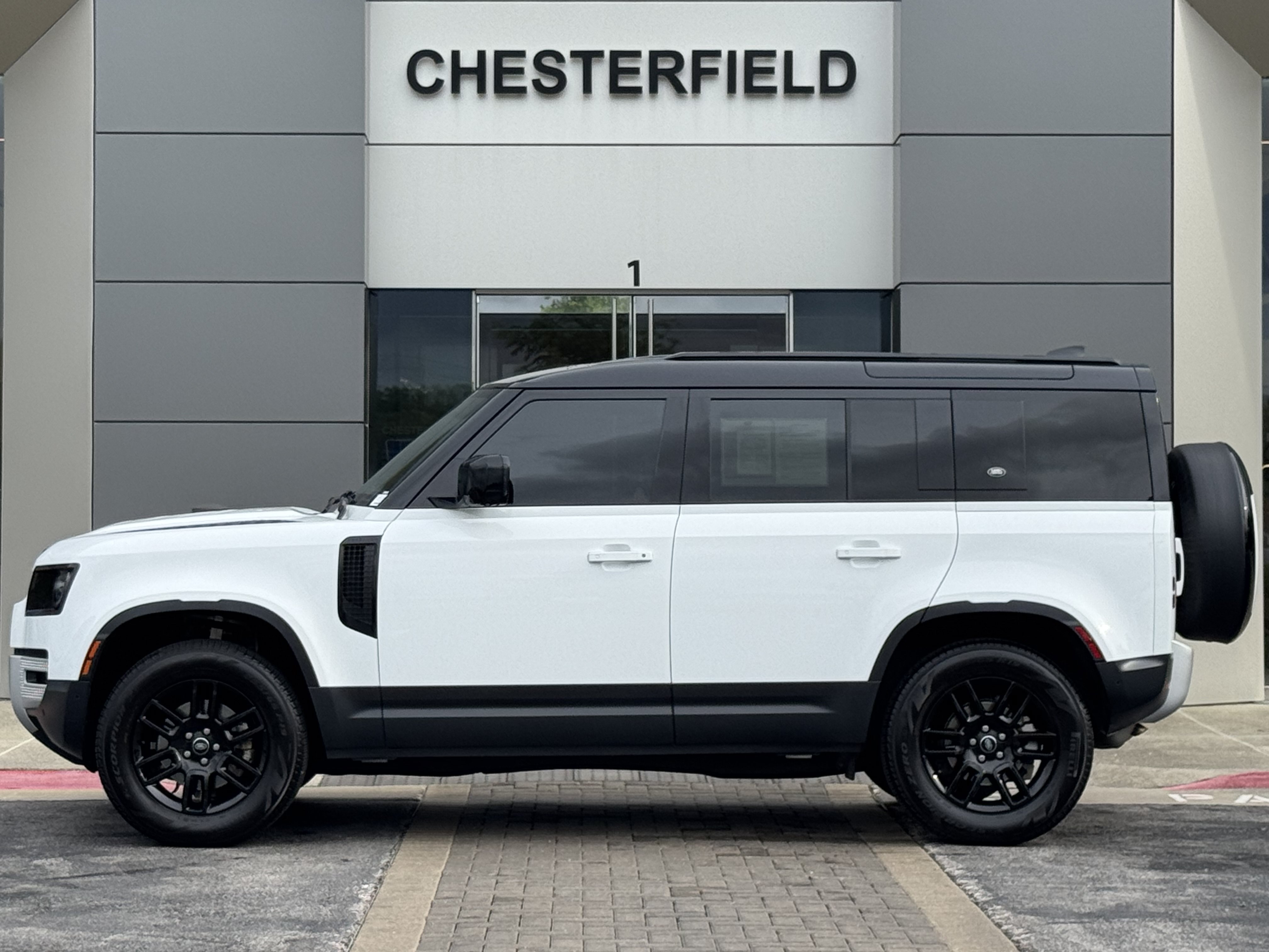 Certified 2023 Land Rover Defender 110 S AWD/4WD image 6