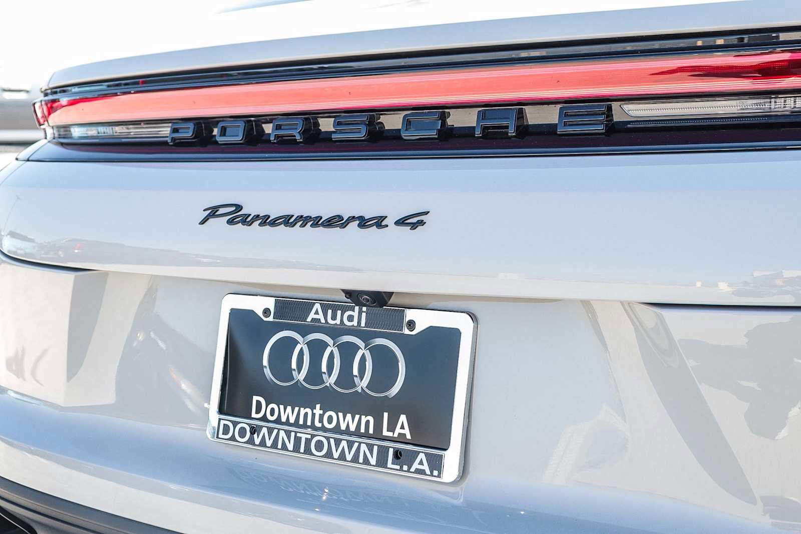 Used 2025 Porsche Panamera 4 image 10