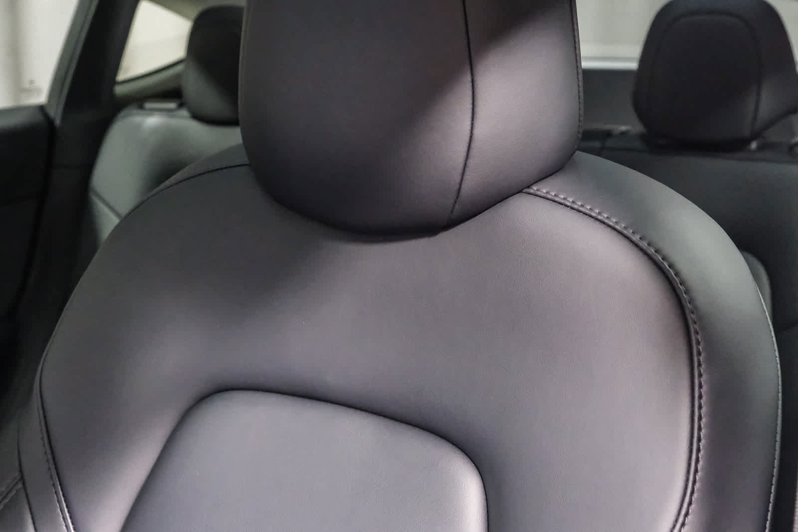 Used 2022 Tesla Model Y Long Range AWD/4WD image 24