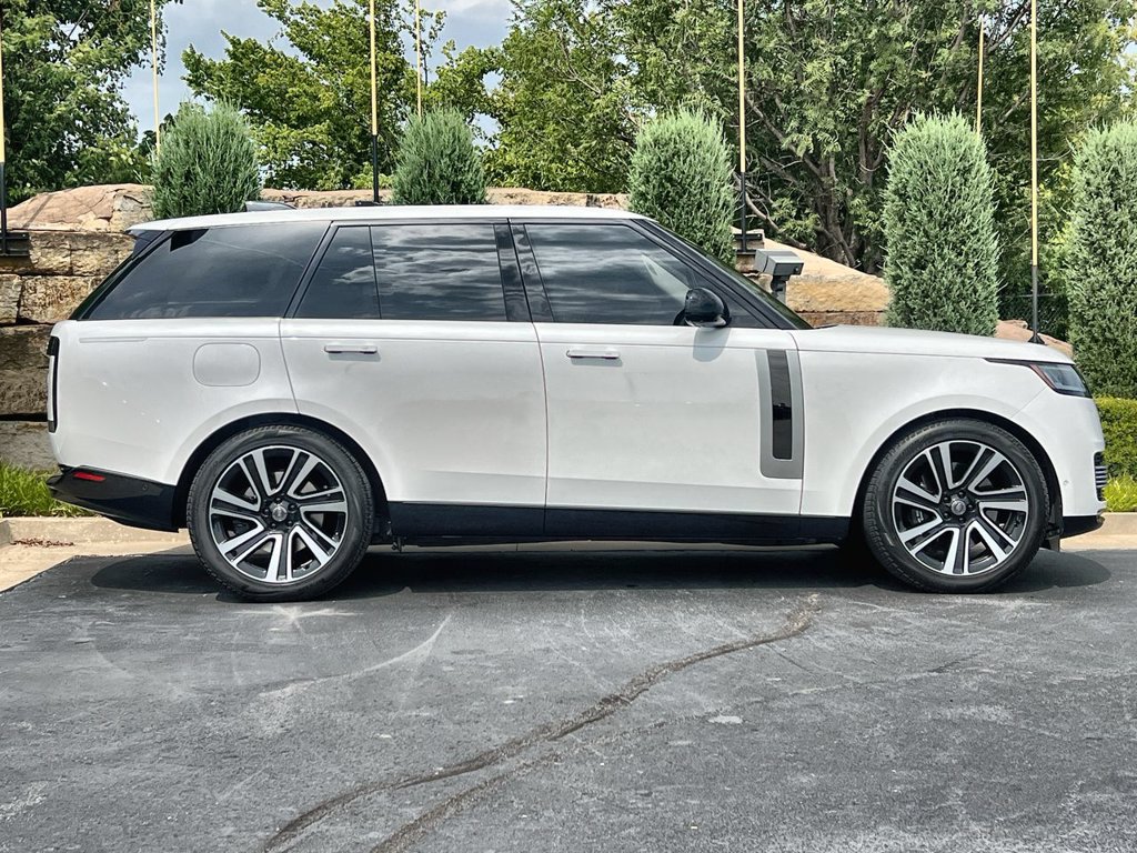 Certified 2023 Land Rover Range Rover SV AWD/4WD image 6