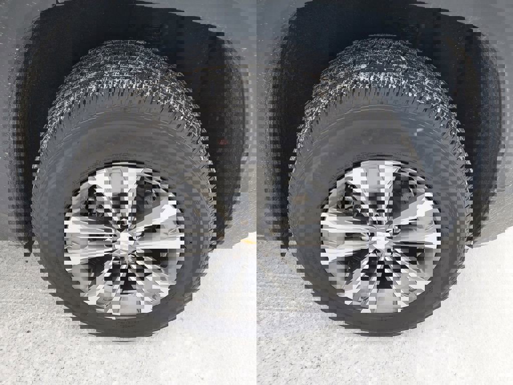 New 2026 Chevrolet Equinox LT image 25