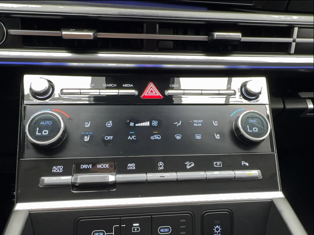 Used 2024 Hyundai Santa Fe Limited AWD/4WD image 50