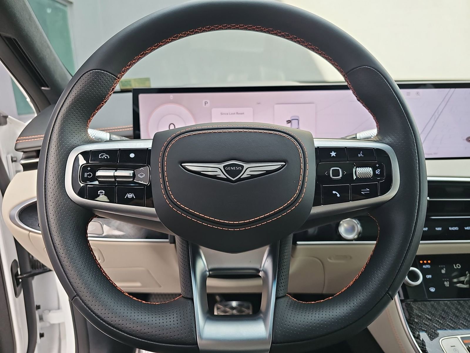 Certified 2026 Genesis GV70 3.5T Sport Prestige AWD/4WD image 19
