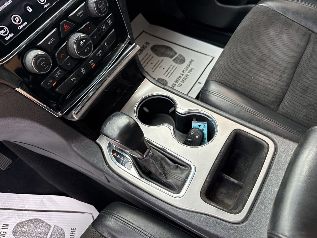 Used 2020 Jeep Grand Cherokee Laredo w/ Laredo X Package image 23