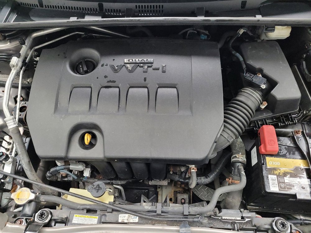 Used 2015 Toyota Corolla LE FWD image 30
