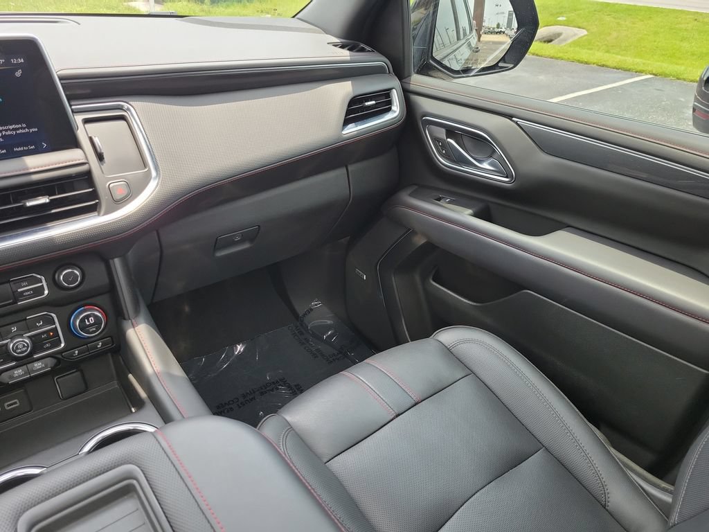 Used 2023 Chevrolet Tahoe RST w/ Luxury Package AWD/4WD image 28