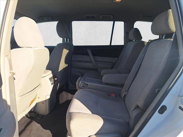 Used 2012 Toyota Highlander FWD image 14