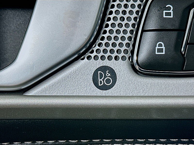 Used 2023 Ford Explorer Limited w/ Equipment Group 301A image 22