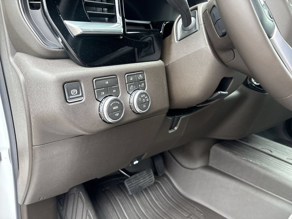 New 2026 GMC Sierra 3500 SLE w/ SLE Value Package AWD/4WD image 18