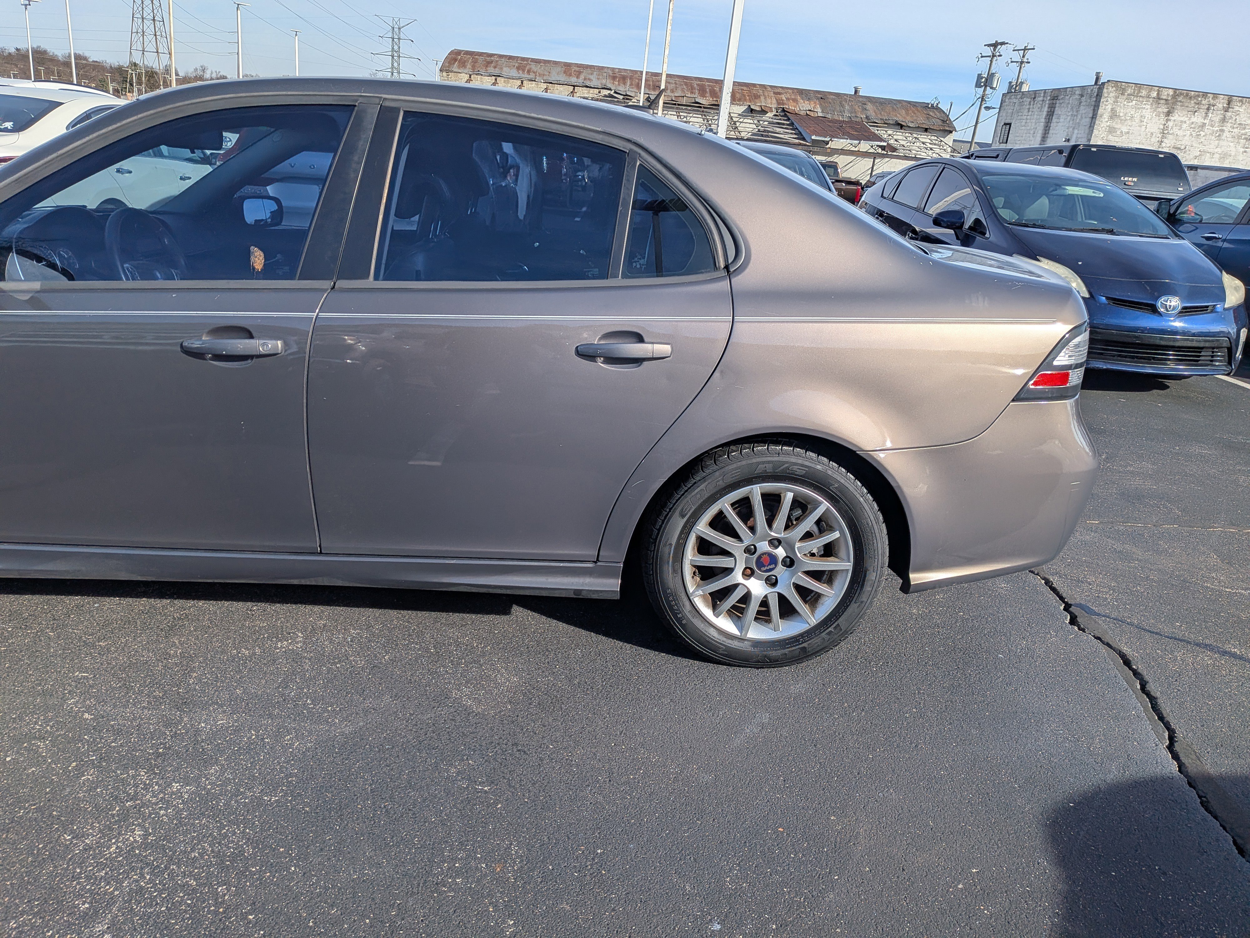Used 2008 Saab 9-3 2.0T w/ Moonroof Package image 7