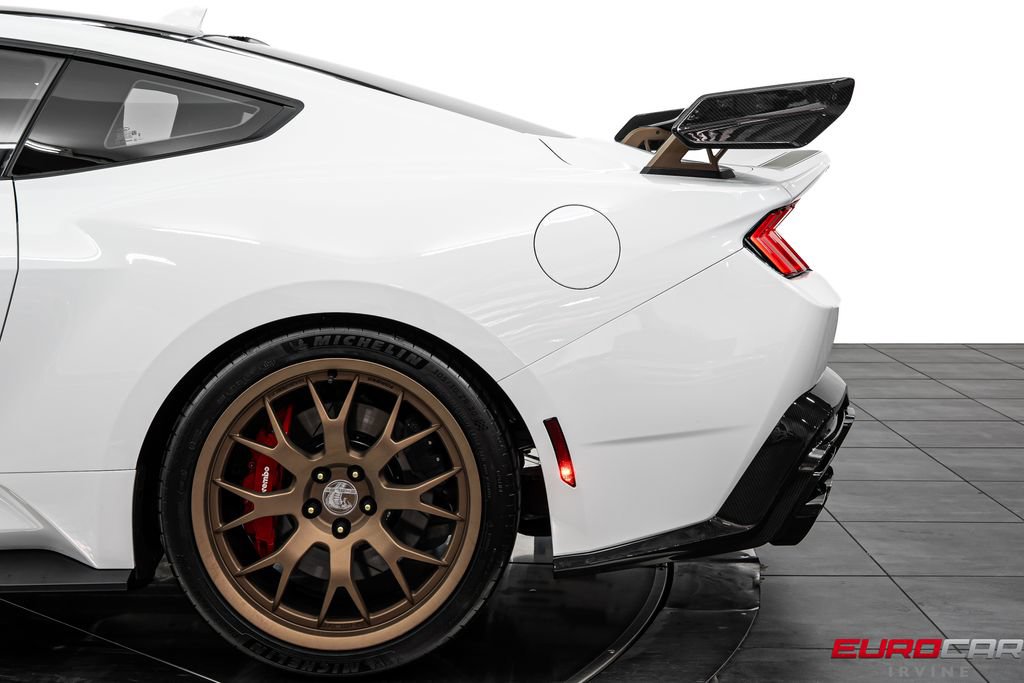 Used 2025 Ford Mustang GT Premium w/ GT Performance Package RWD image 21