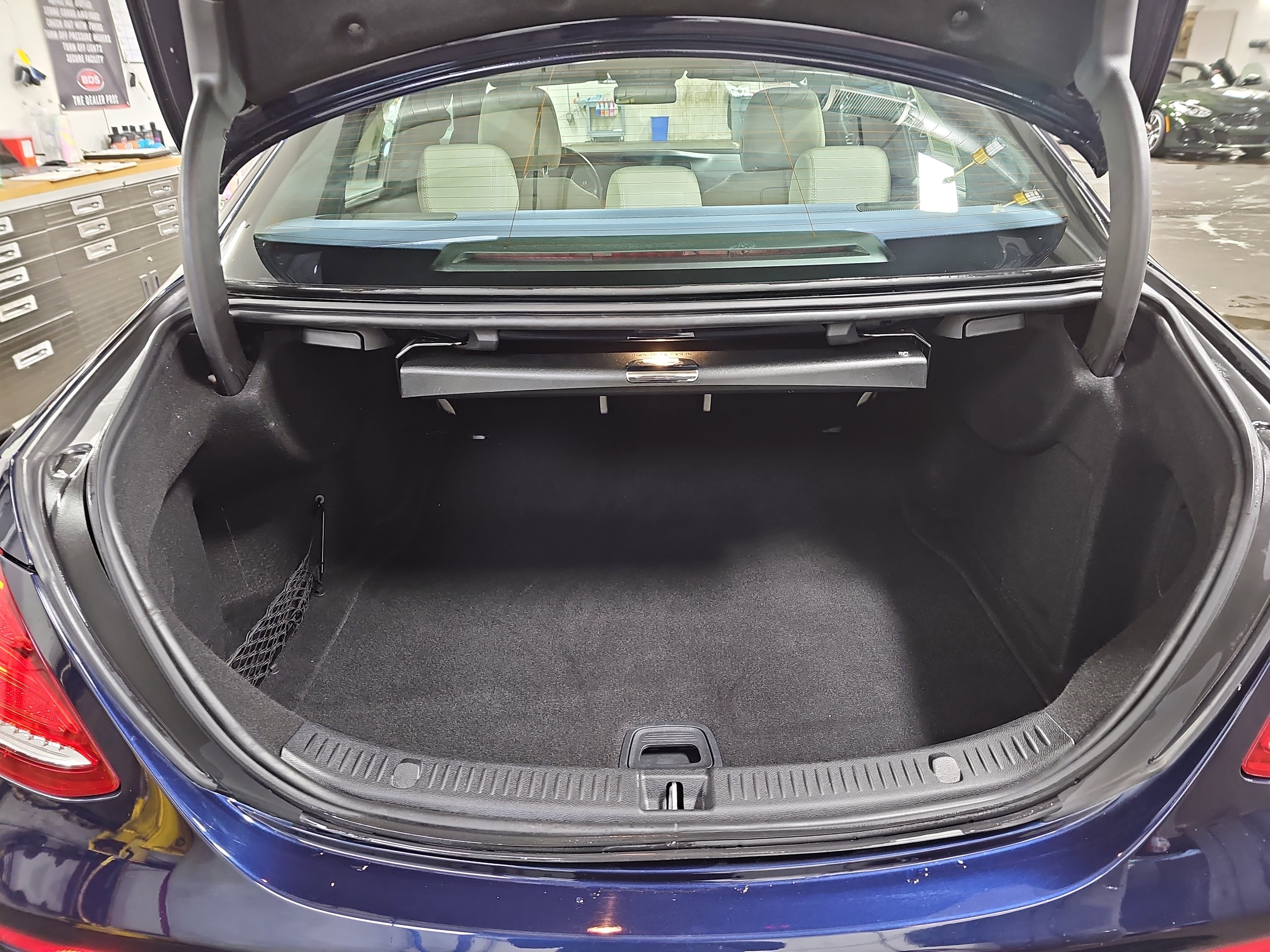 Used 2018 Mercedes-Benz E 300 image 13