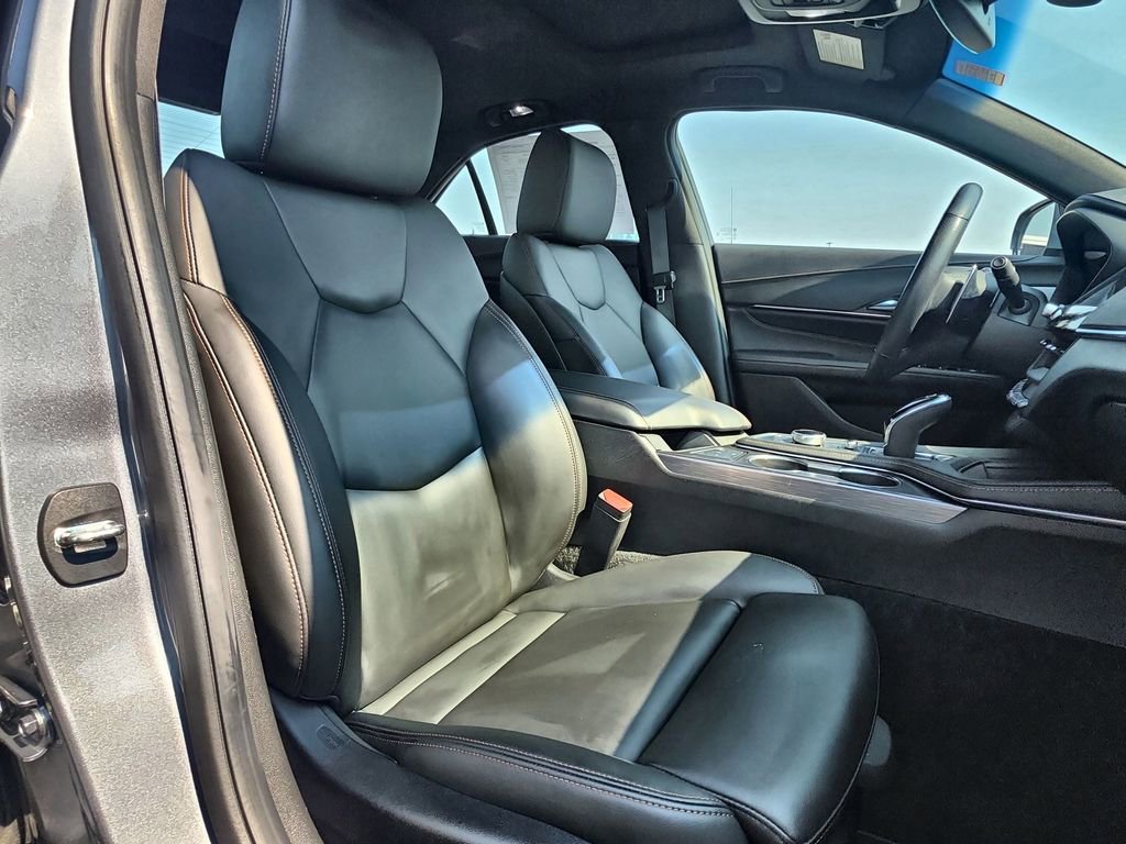 Used 2020 Cadillac CT4 V image 25