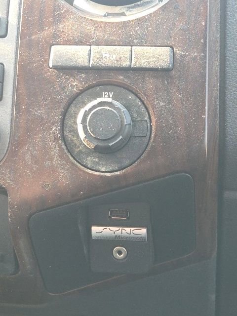 Used 2011 Ford F350 Lariat w/ Lariat Interior Pkg image 27