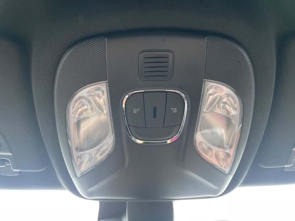 Used 2024 Jeep Compass Limited image 26