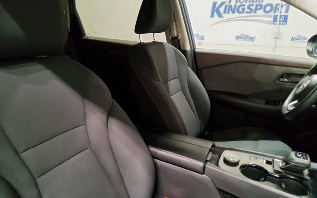 Used 2023 Nissan Rogue S image 18