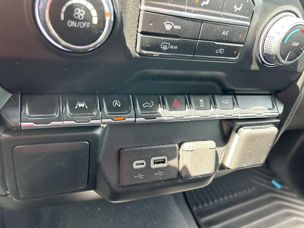 Used 2024 Chevrolet Silverado 1500 Custom RWD image 29