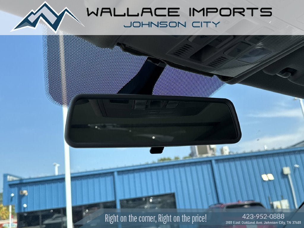 Used 2020 Volkswagen Tiguan SEL FWD image 17