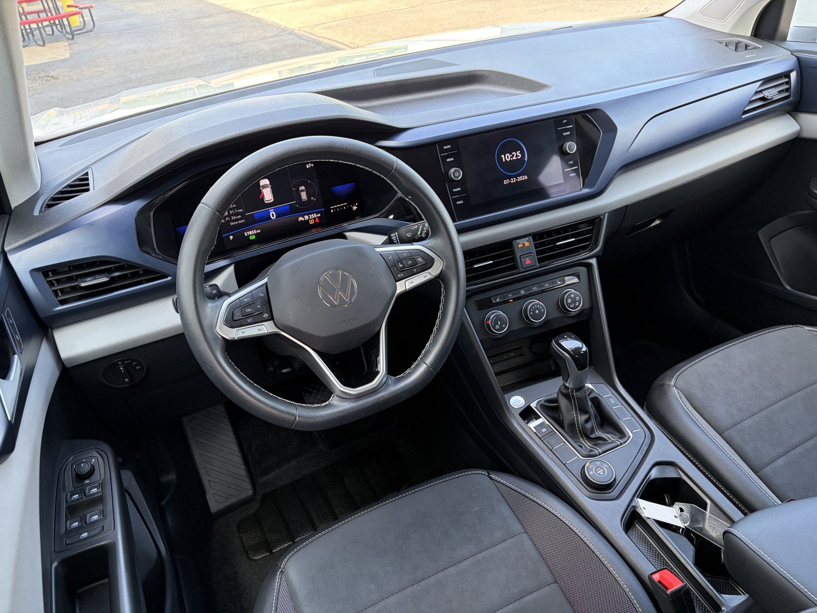 Used 2022 Volkswagen Taos SE AWD/4WD image 10