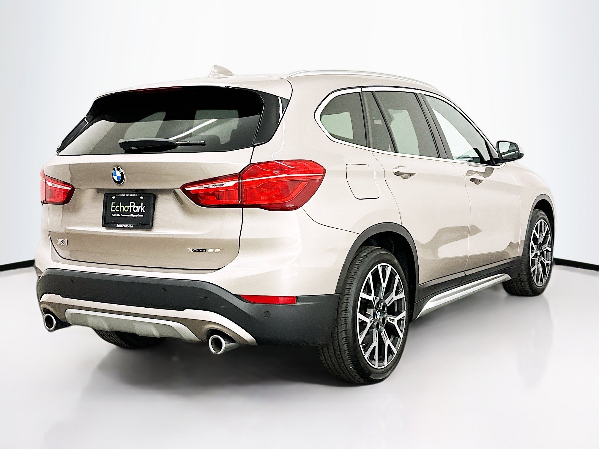 Used 2021 BMW X1 xDrive28i w/ Convenience Package image 9