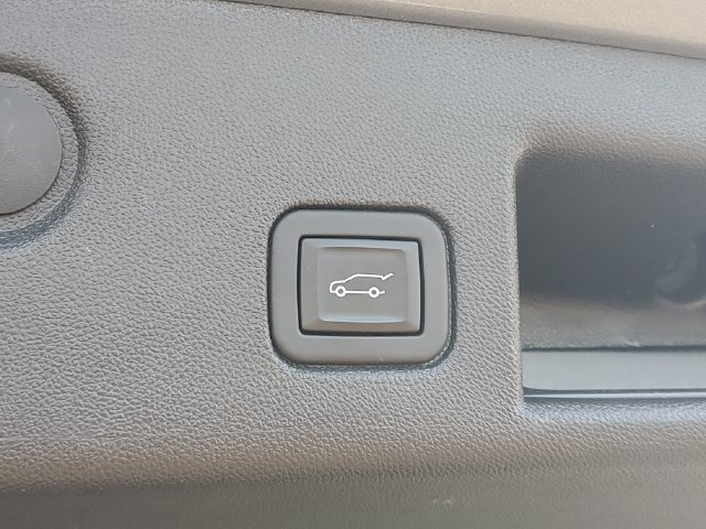 Certified 2024 Chevrolet Equinox Premier FWD image 8