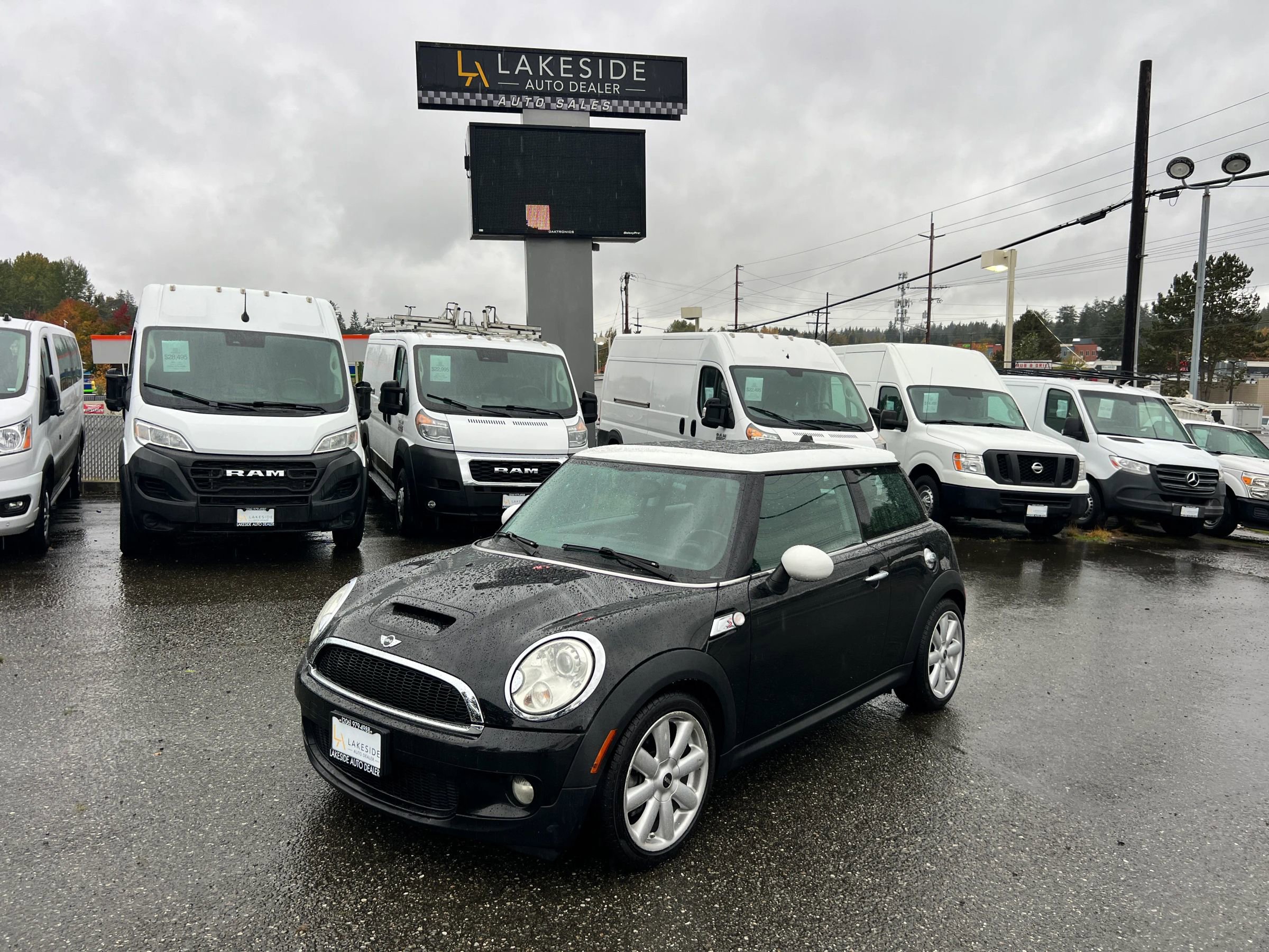 Used 2009 MINI Cooper S image 1