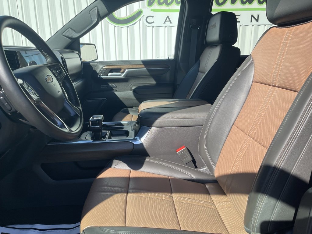 Used 2023 Chevrolet Silverado 1500 High Country image 13