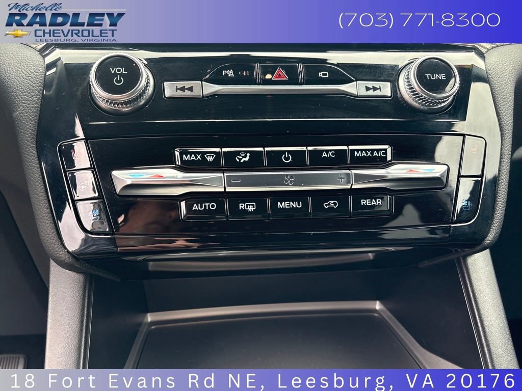 Used 2023 Ford Explorer Limited image 20