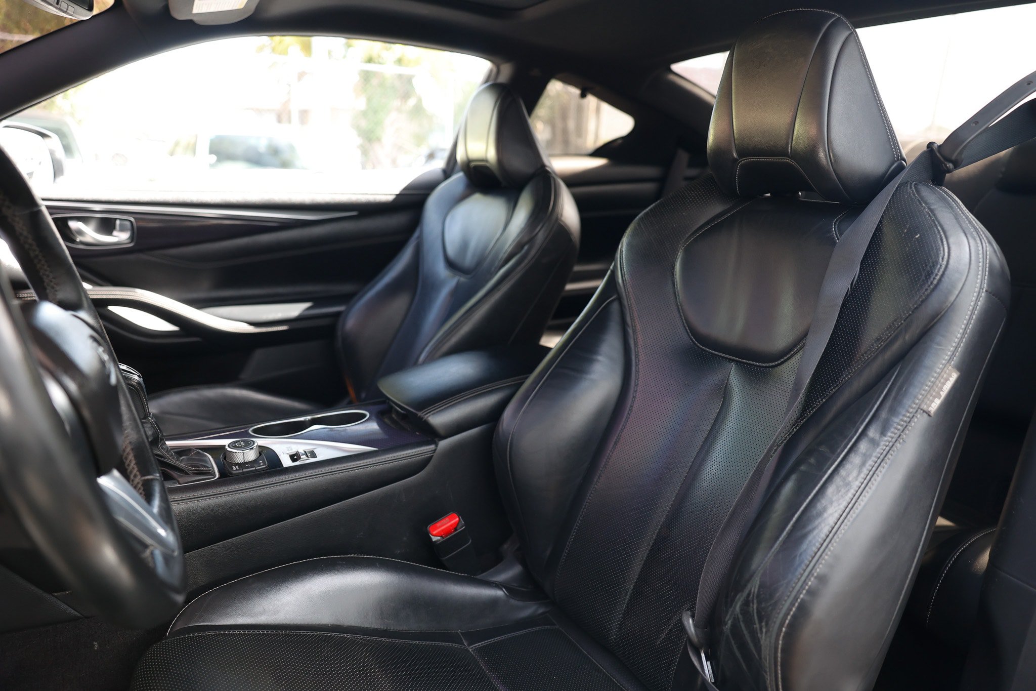 Used 2017 INFINITI Q60 Red Sport 400 AWD/4WD image 9