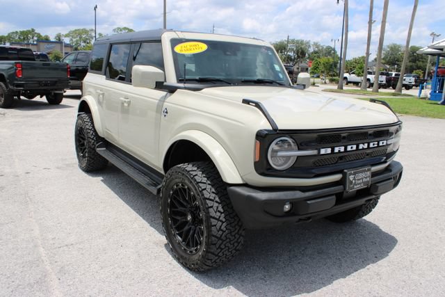 Used 2025 Ford Bronco Outer Banks AWD/4WD image 14