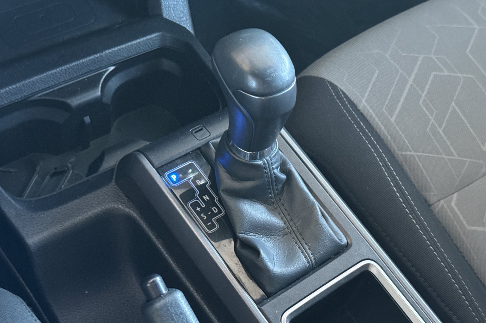 Certified 2023 Toyota Tacoma TRD Off-Road AWD/4WD image 25