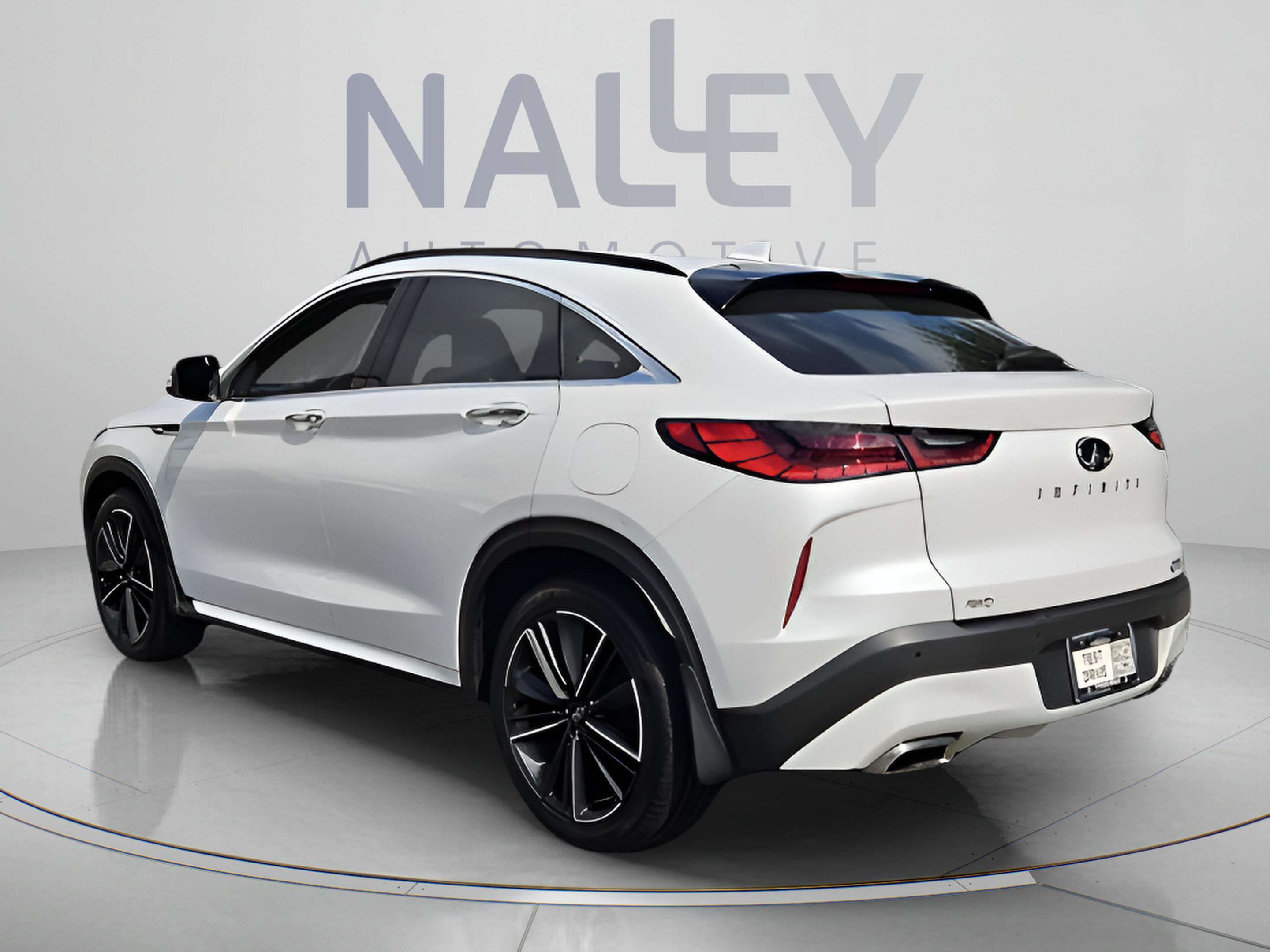Used 2023 INFINITI QX55 Luxe w/ Cargo Package AWD/4WD image 3