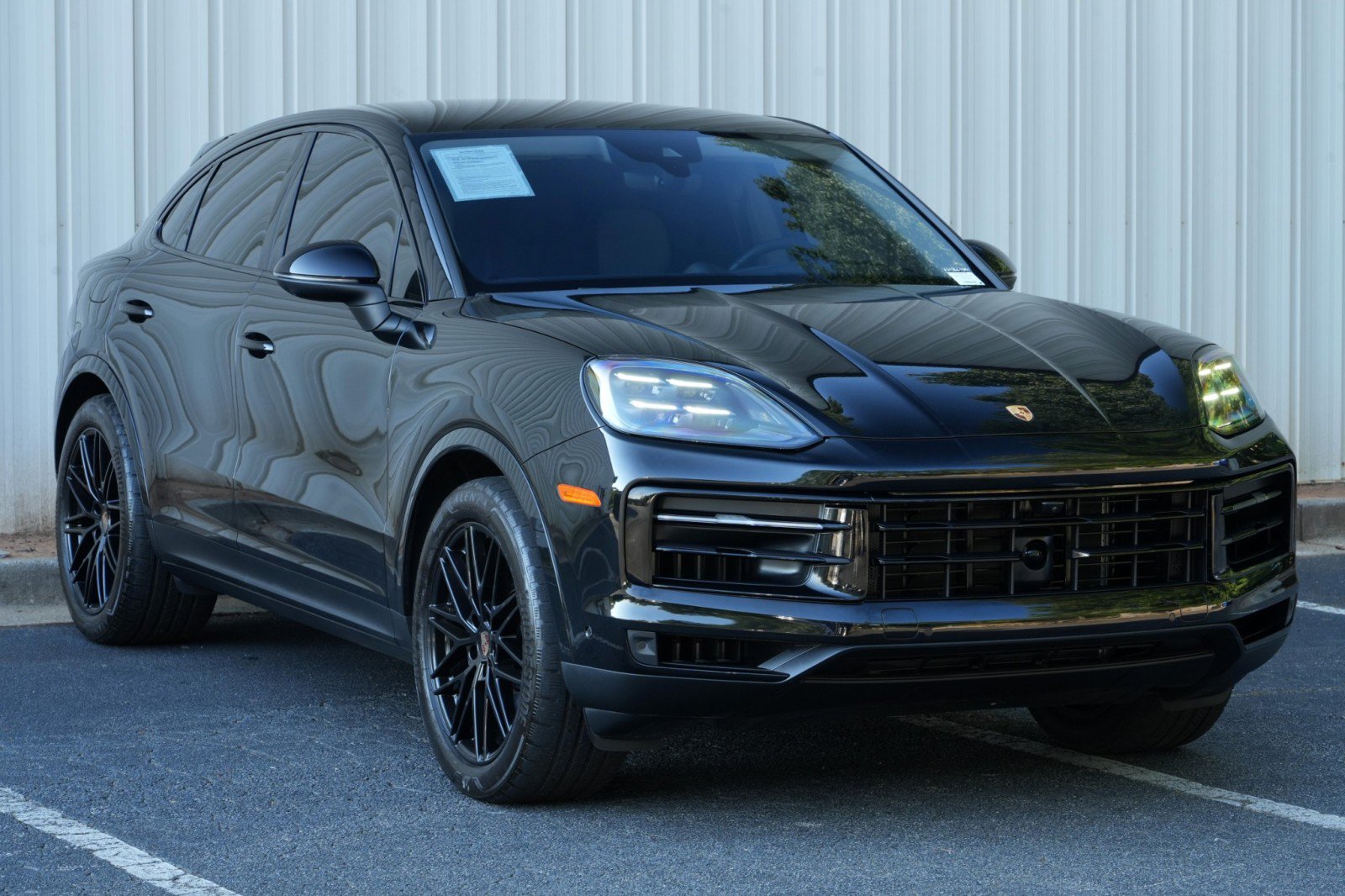 Used 2025 Porsche Cayenne Coupe AWD/4WD image 60