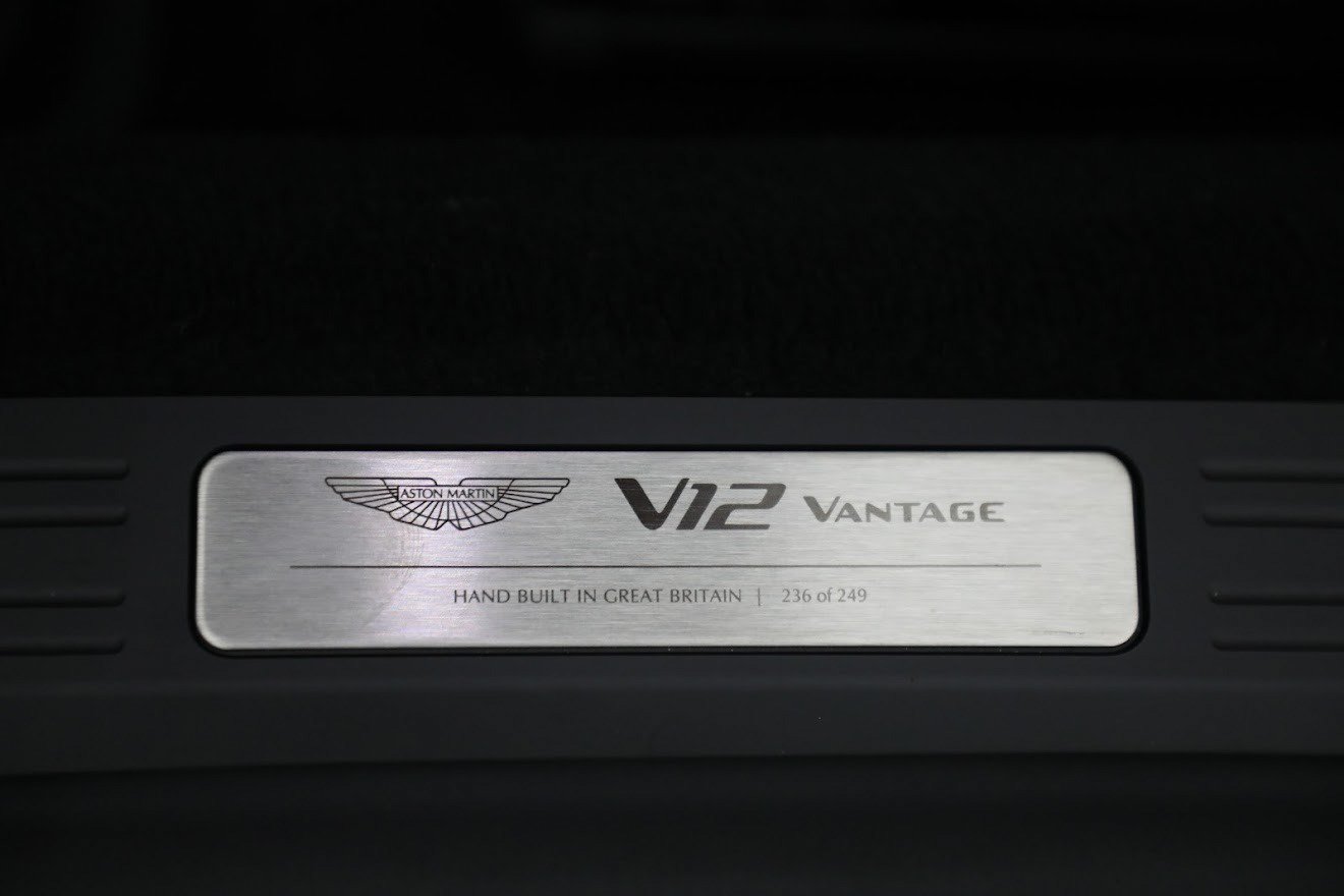 Used 2023 Aston Martin V12 Vantage Roadster RWD image 26
