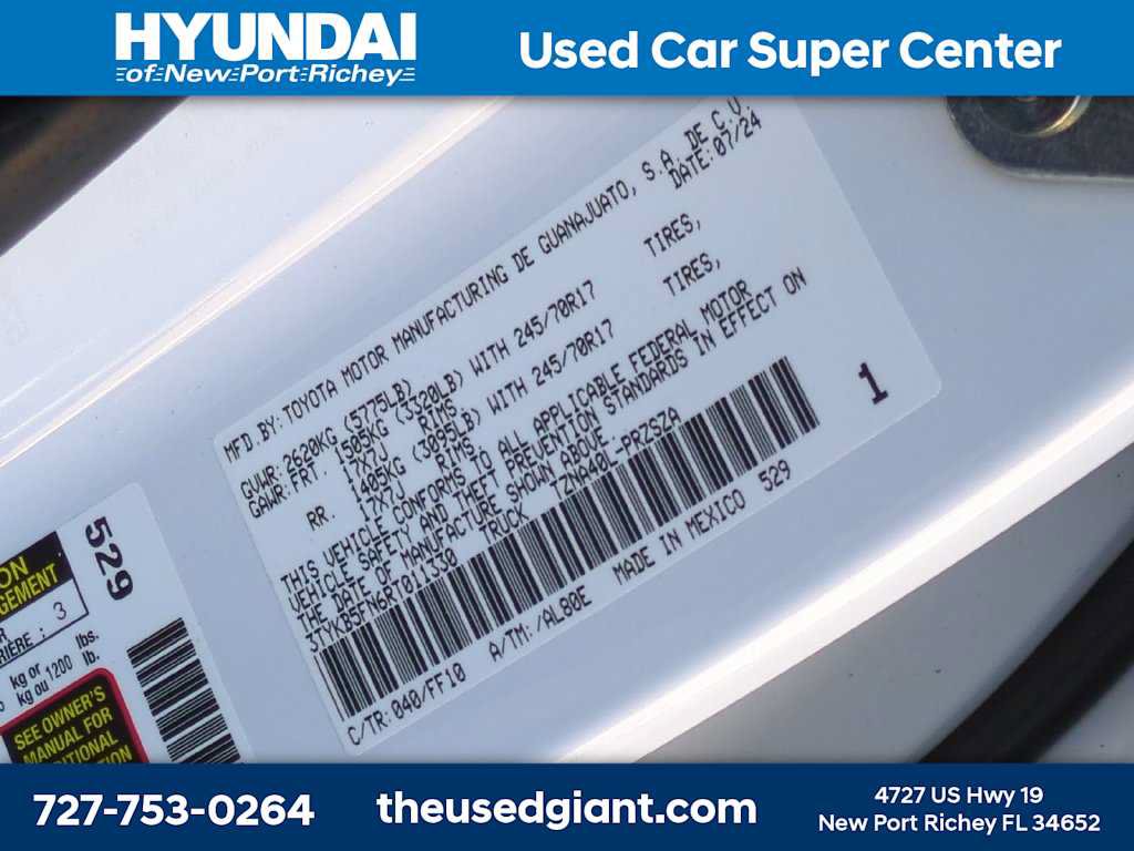 Used 2024 Toyota Tacoma SR5 w/ SR5 Upgrade Package RWD image 31