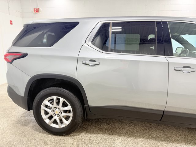Used 2023 Chevrolet Traverse LS w/ Safety Package AWD/4WD image 9
