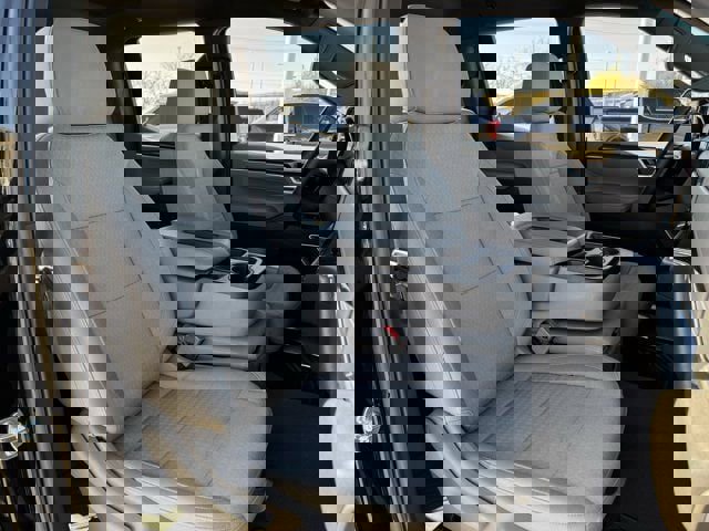 Used 2025 Chevrolet Silverado 1500 LT image 31