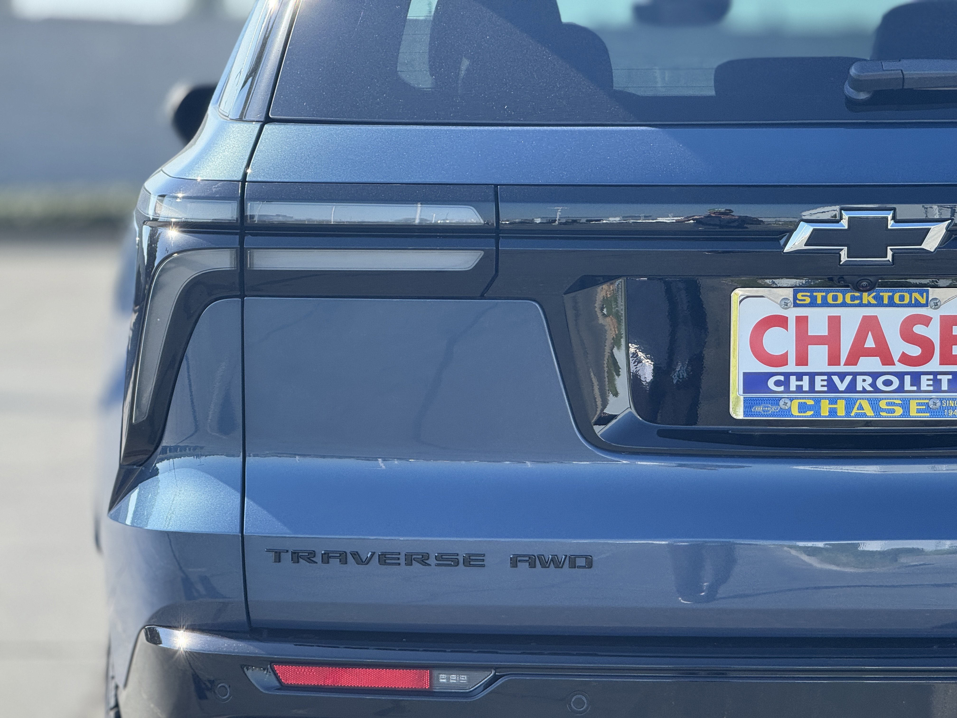 New 2026 Chevrolet Traverse RS w/ LPO, Floor Liner Package image 7