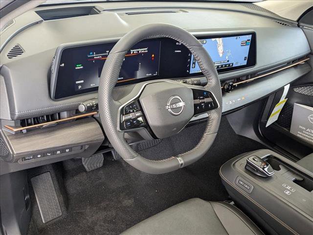 Used 2025 Nissan Ariya AWD video 3