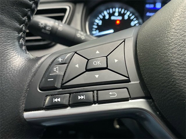 Used 2020 Nissan Rogue Sport SL w/ Premium Package image 16