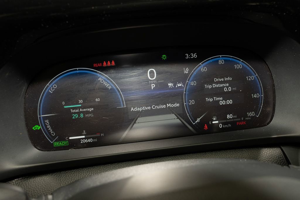 Used 2023 Toyota Crown Limited image 19