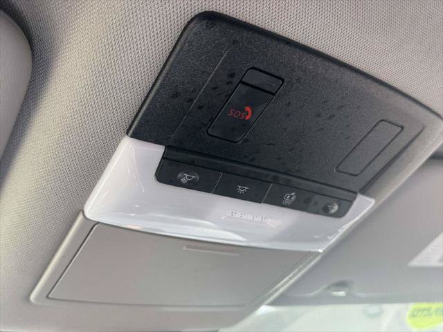 Used 2024 Nissan Rogue SV AWD/4WD image 28