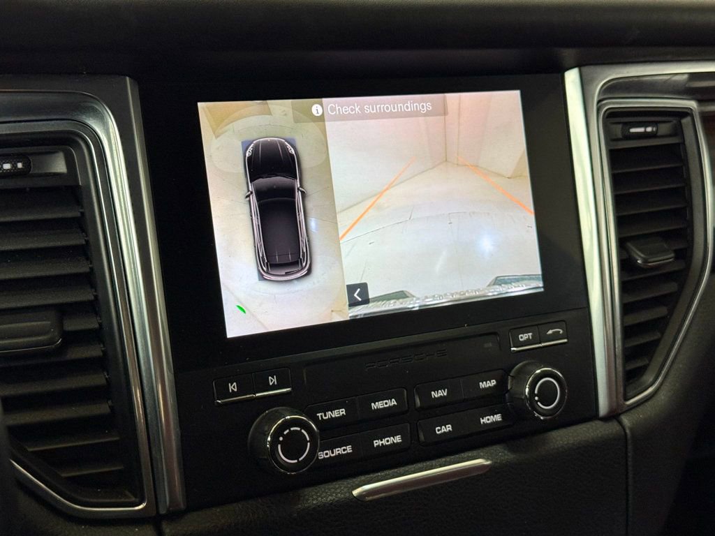 Used 2017 Porsche Macan Turbo image 62